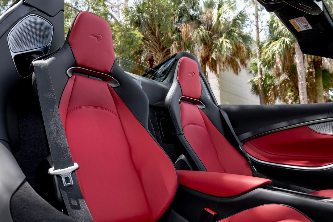2025 McLaren Artura Spider