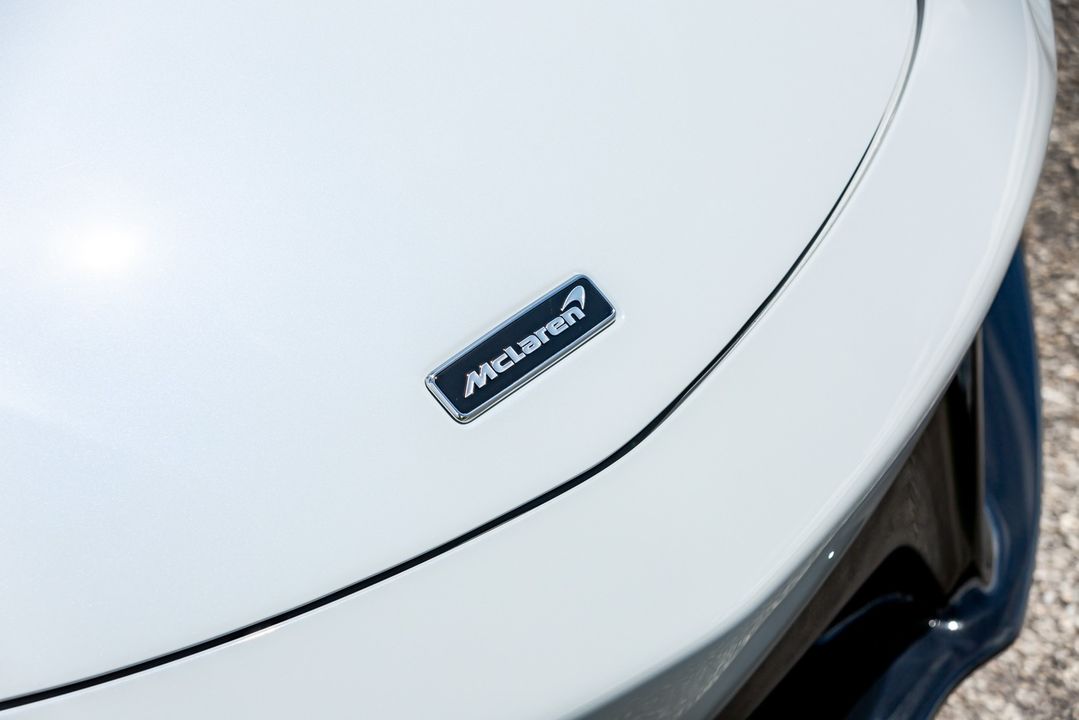 2025 McLaren Artura Spider
