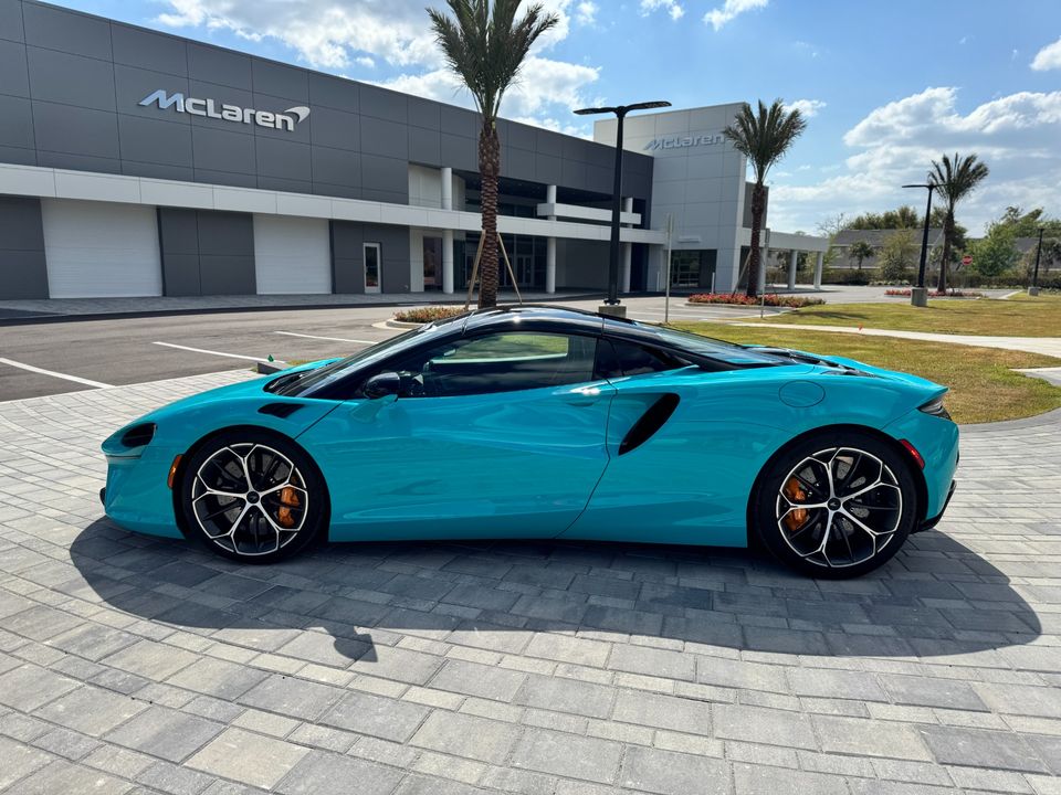 2025 McLaren Artura Spider