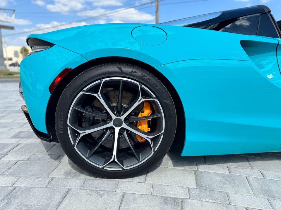 2025 McLaren Artura Spider