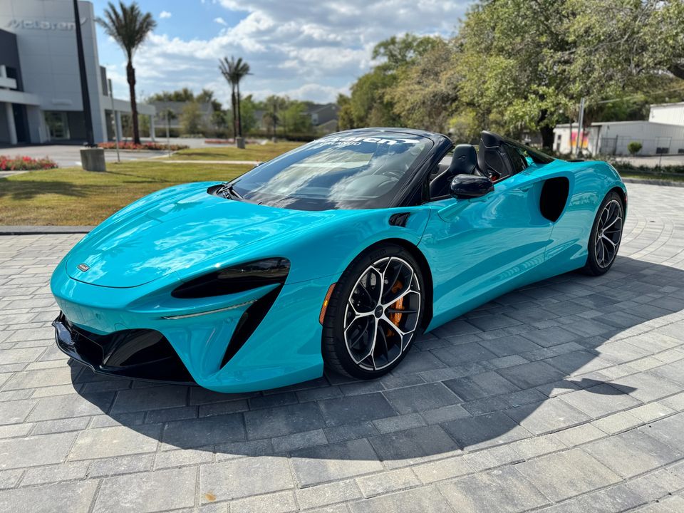 2025 McLaren Artura Spider