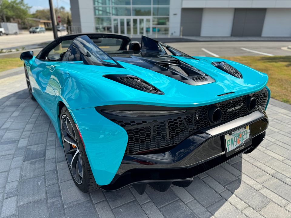 2025 McLaren Artura Spider