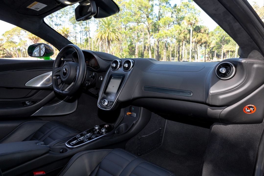 2025 McLaren GTS