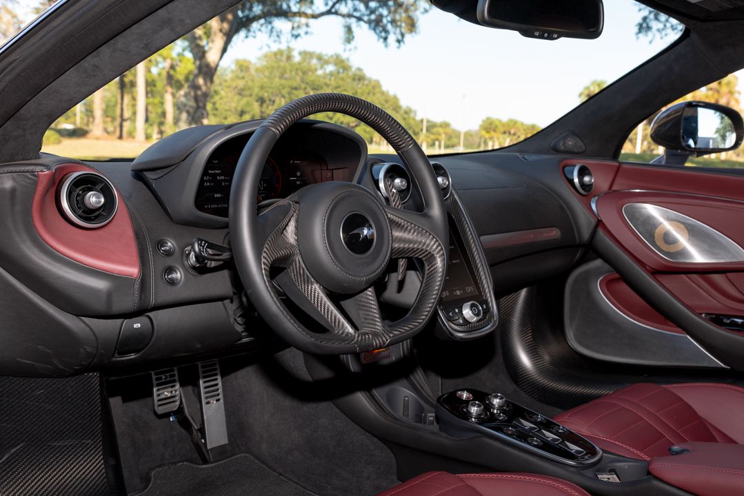 2025 McLaren GTS