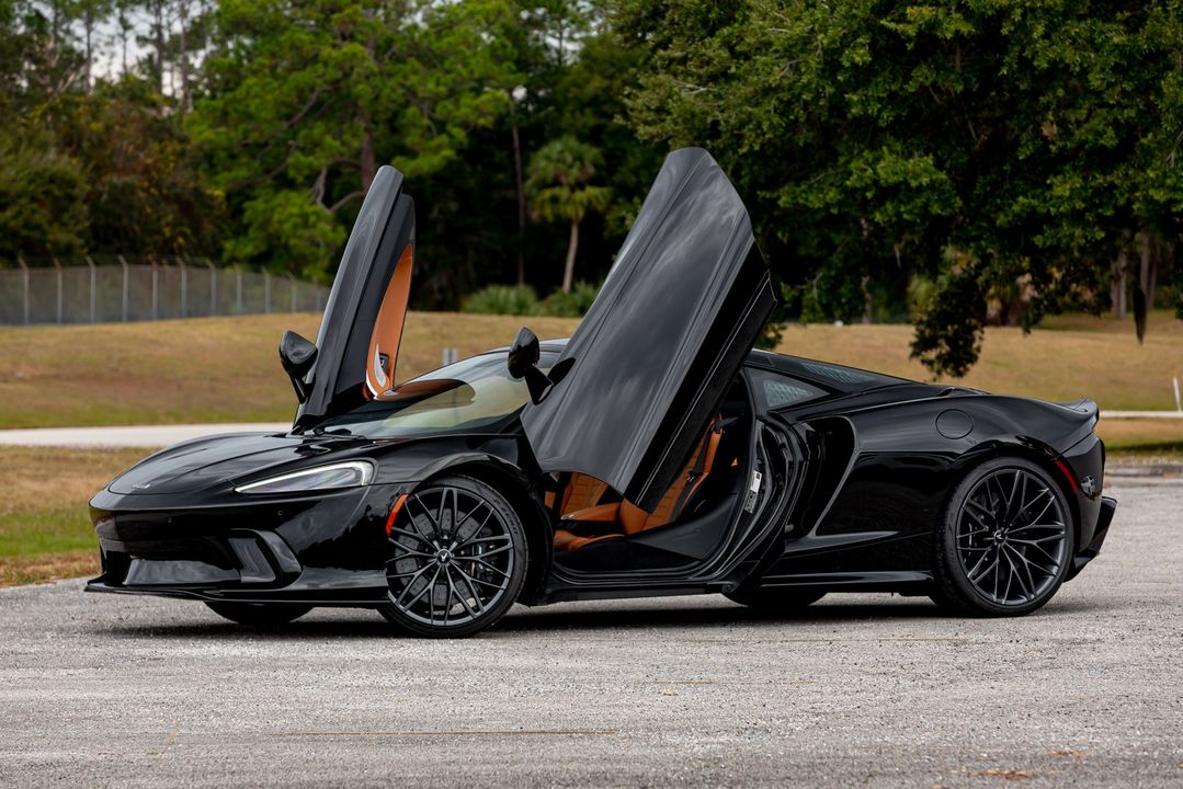 2025 McLaren GTS