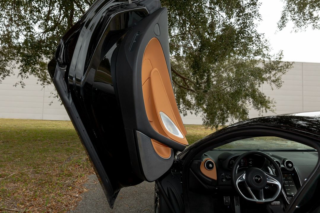 2025 McLaren GTS