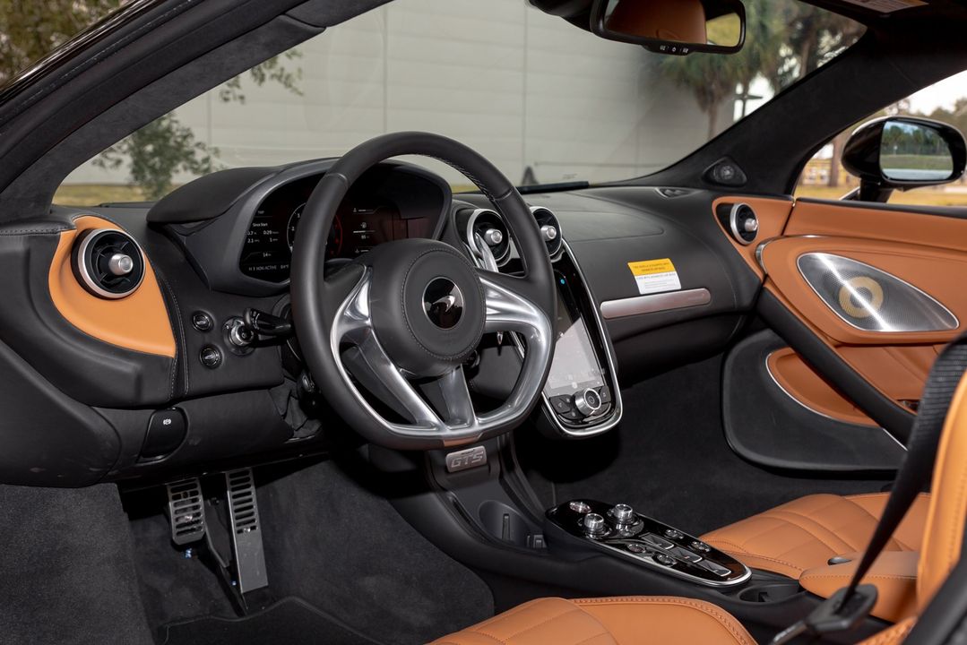 2025 McLaren GTS