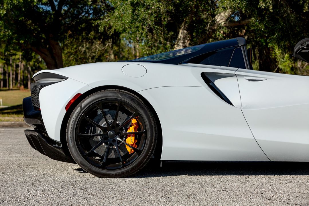 2025 McLaren Artura Spider