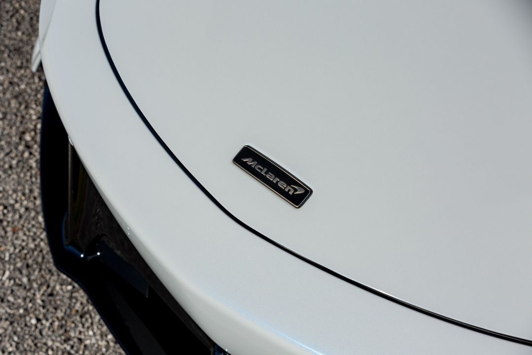 2025 McLaren Artura Spider