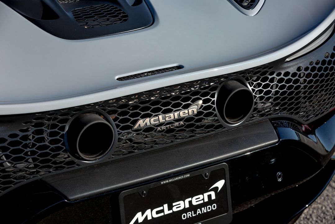 2025 McLaren Artura Spider