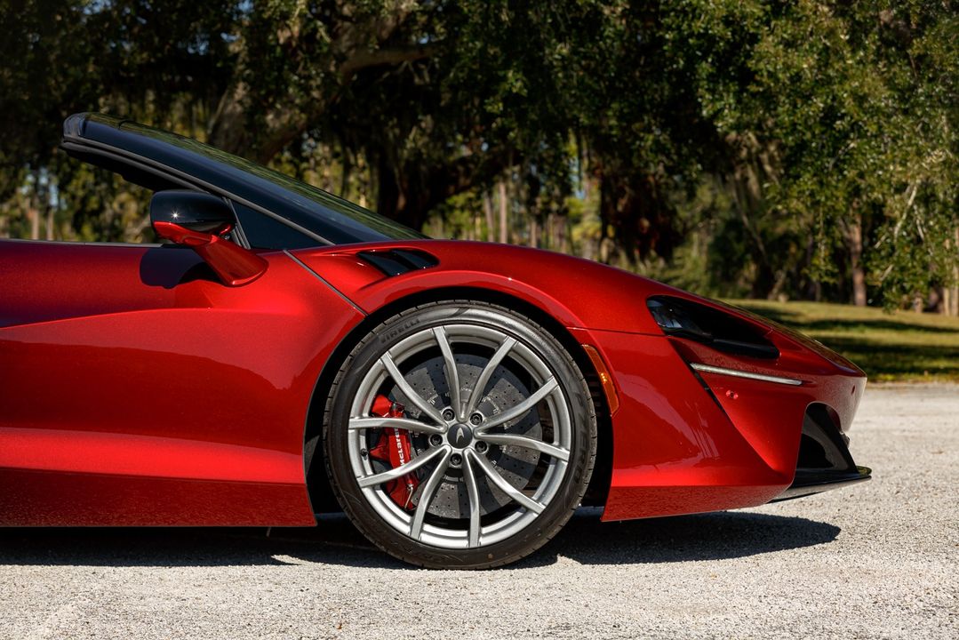 2025 McLaren Artura Spider