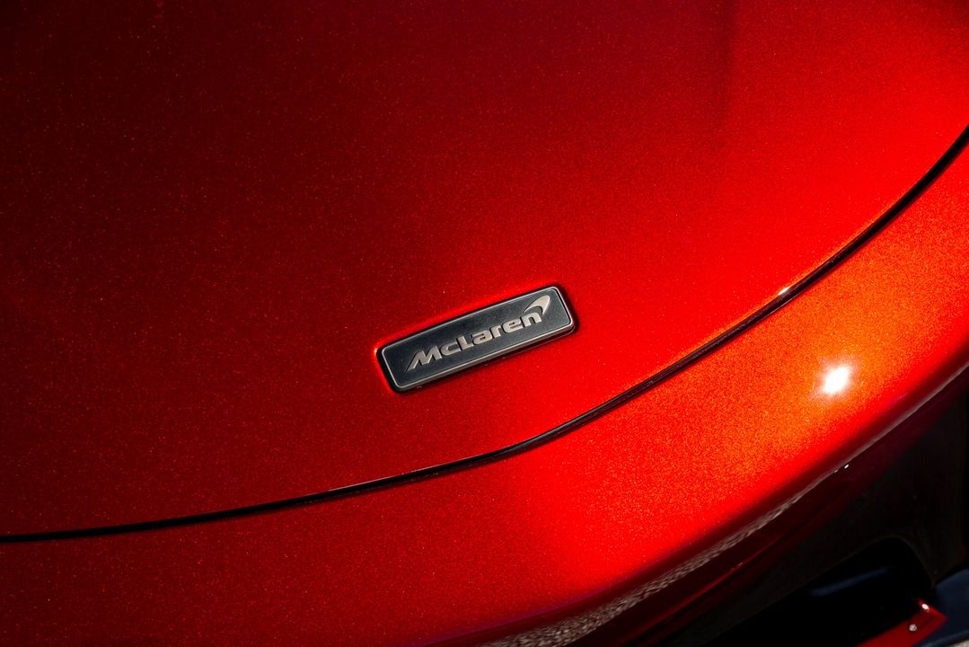 2025 McLaren Artura Spider