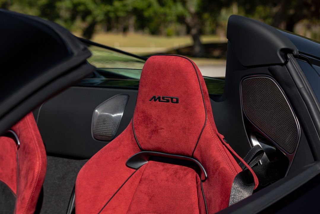 2025 McLaren Artura Spider
