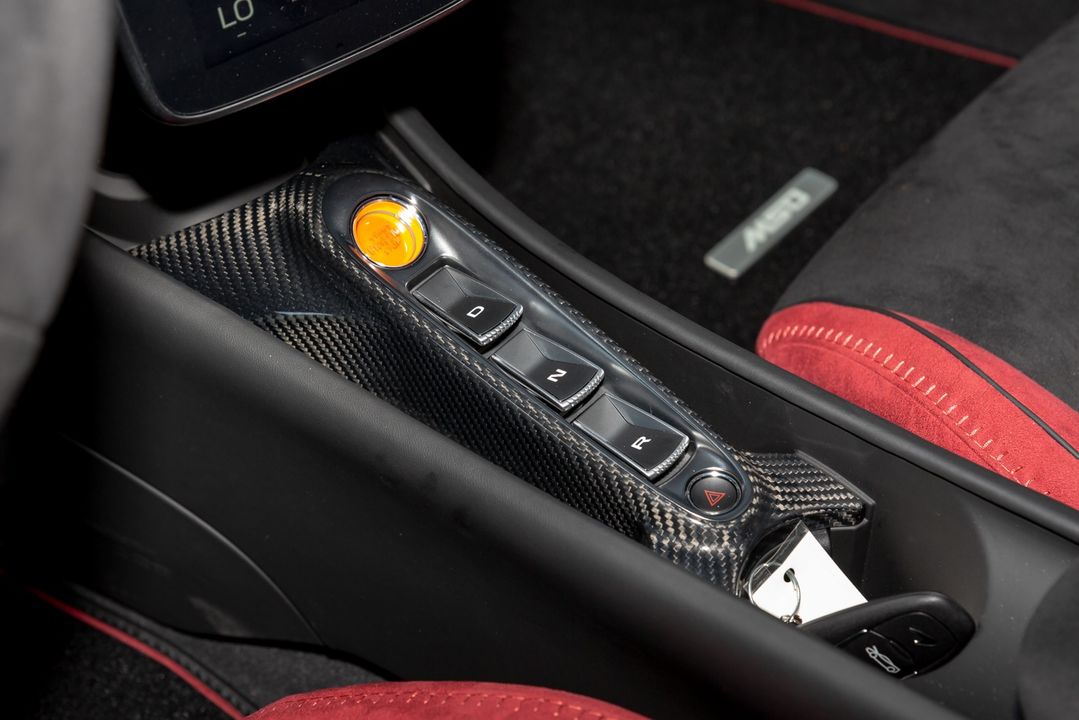 2025 McLaren Artura Spider