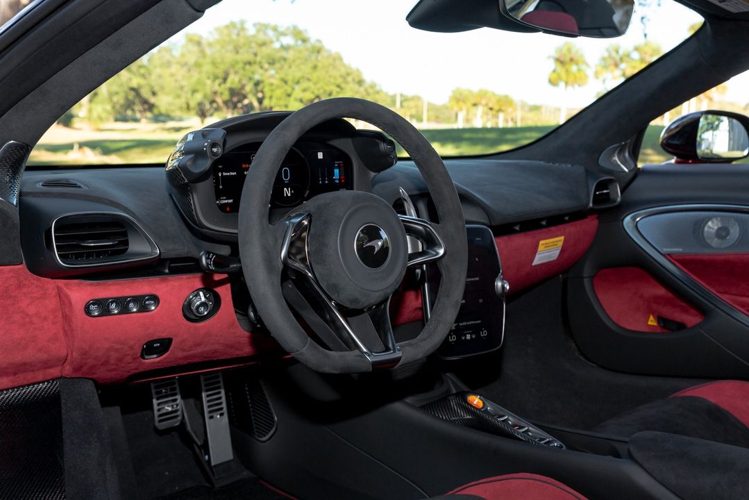 2025 McLaren Artura Spider