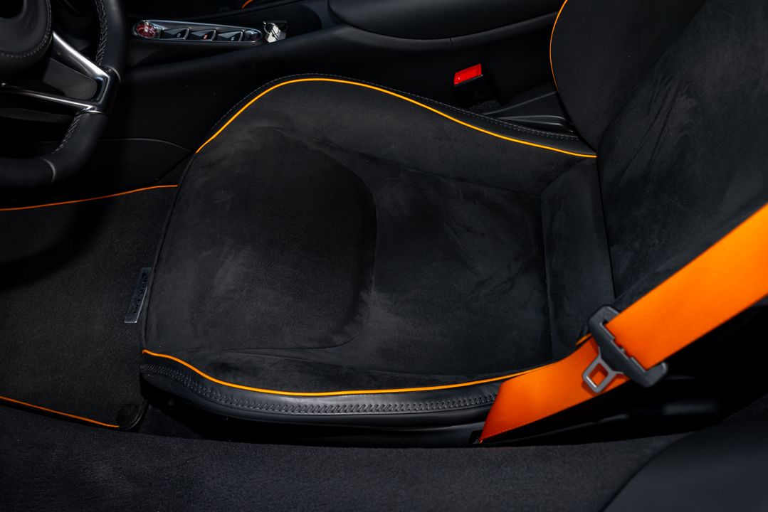2023 McLaren Artura