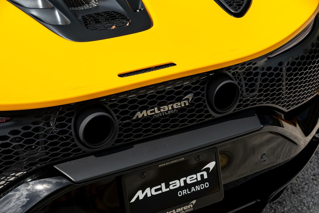 2025 McLaren Artura Spider
