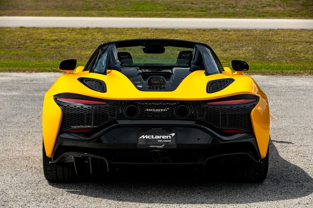 2025 McLaren Artura Spider