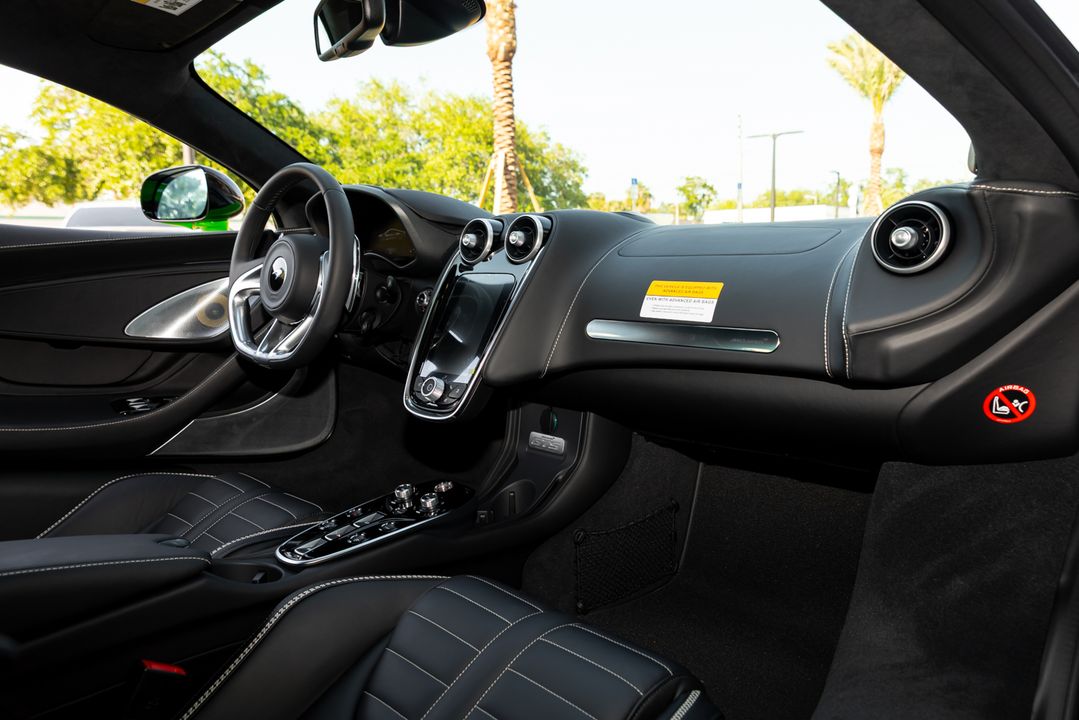 2025 McLaren GTS