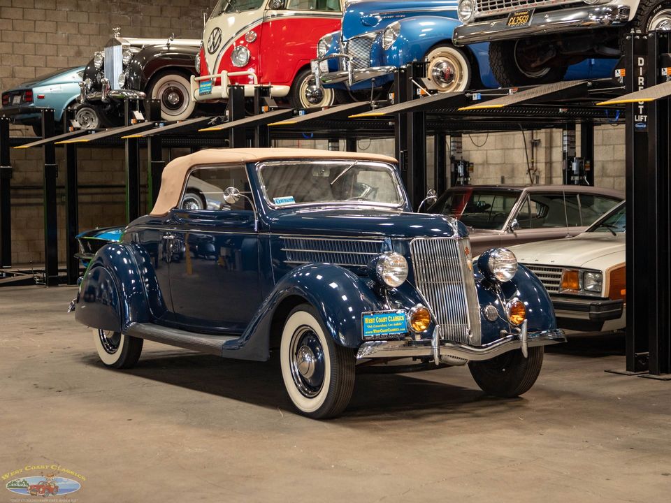 1936 Ford Deluxe V8 2 Passenger Cabriolet