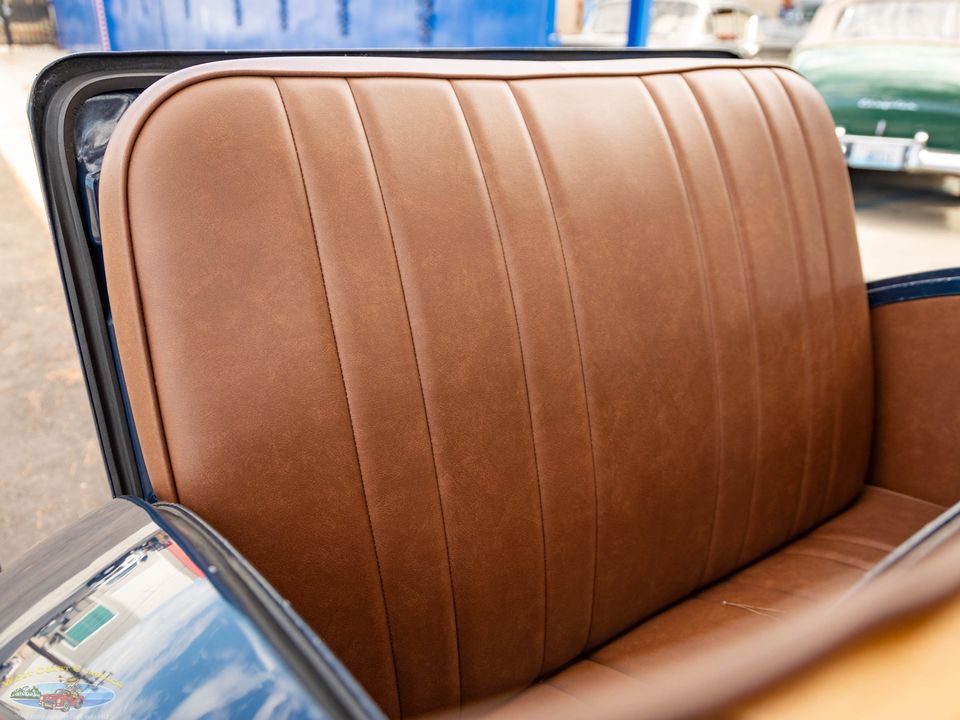 1936 Ford Deluxe V8 2 Passenger Cabriolet