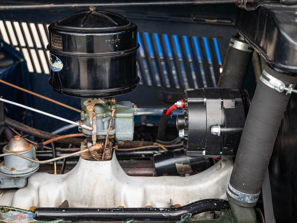 1936 Ford Deluxe V8 2 Passenger Cabriolet