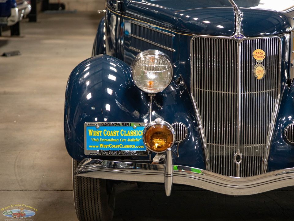 1936 Ford Deluxe V8 2 Passenger Cabriolet