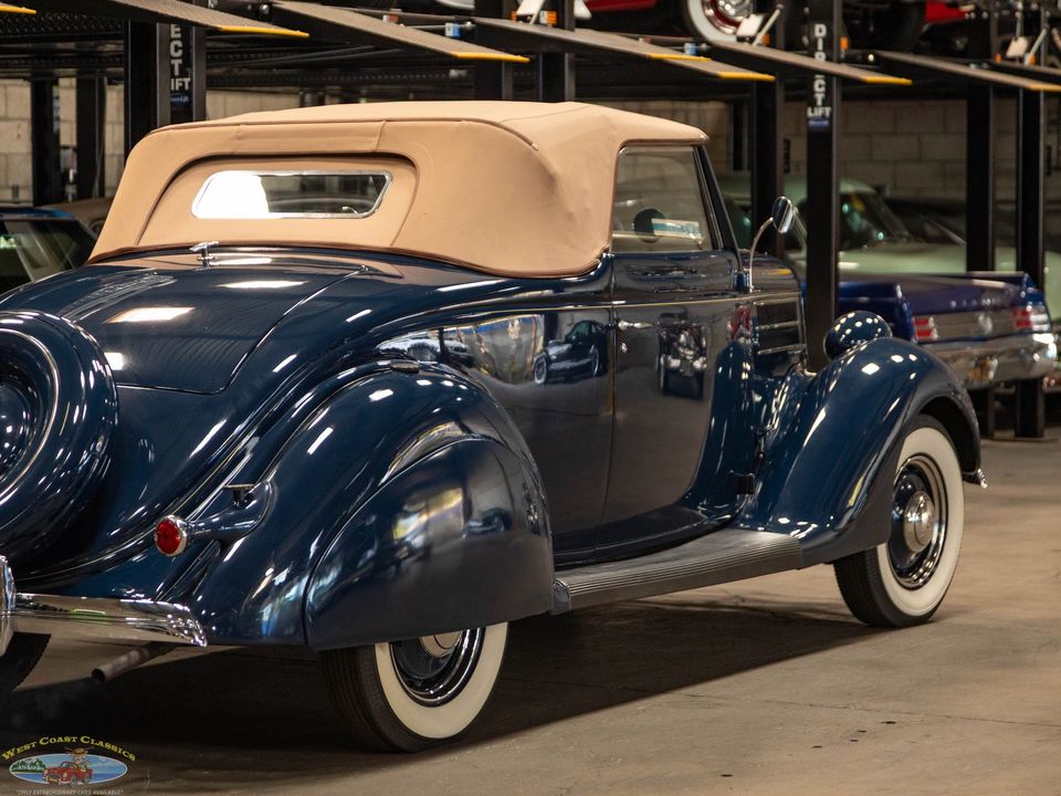 1936 Ford Deluxe V8 2 Passenger Cabriolet