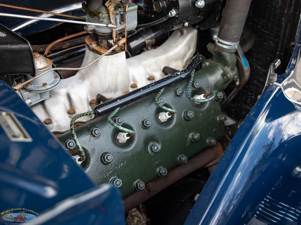 1936 Ford Deluxe V8 2 Passenger Cabriolet