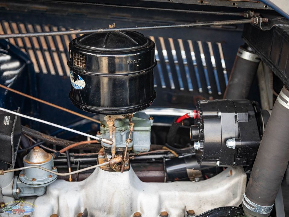 1936 Ford Deluxe V8 2 Passenger Cabriolet