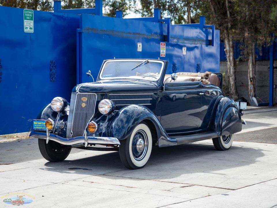 1936 Ford Deluxe V8 2 Passenger Cabriolet