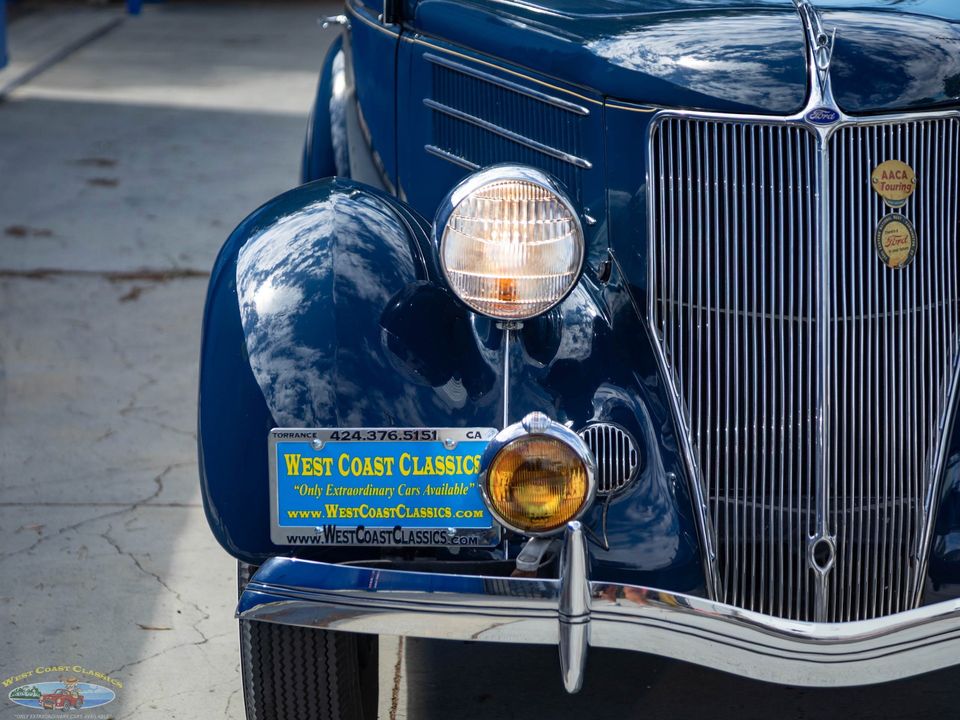 1936 Ford Deluxe V8 2 Passenger Cabriolet