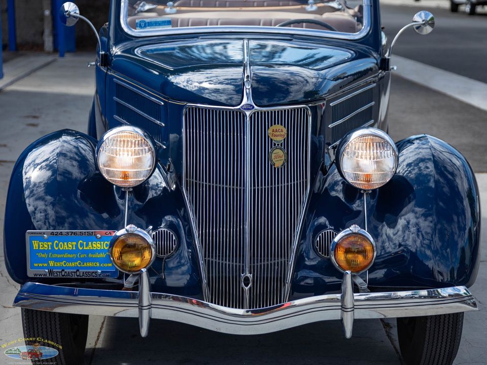 1936 Ford Deluxe V8 2 Passenger Cabriolet
