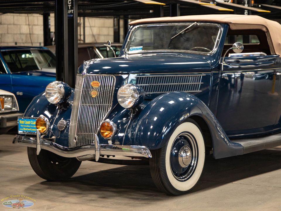 1936 Ford Deluxe V8 2 Passenger Cabriolet