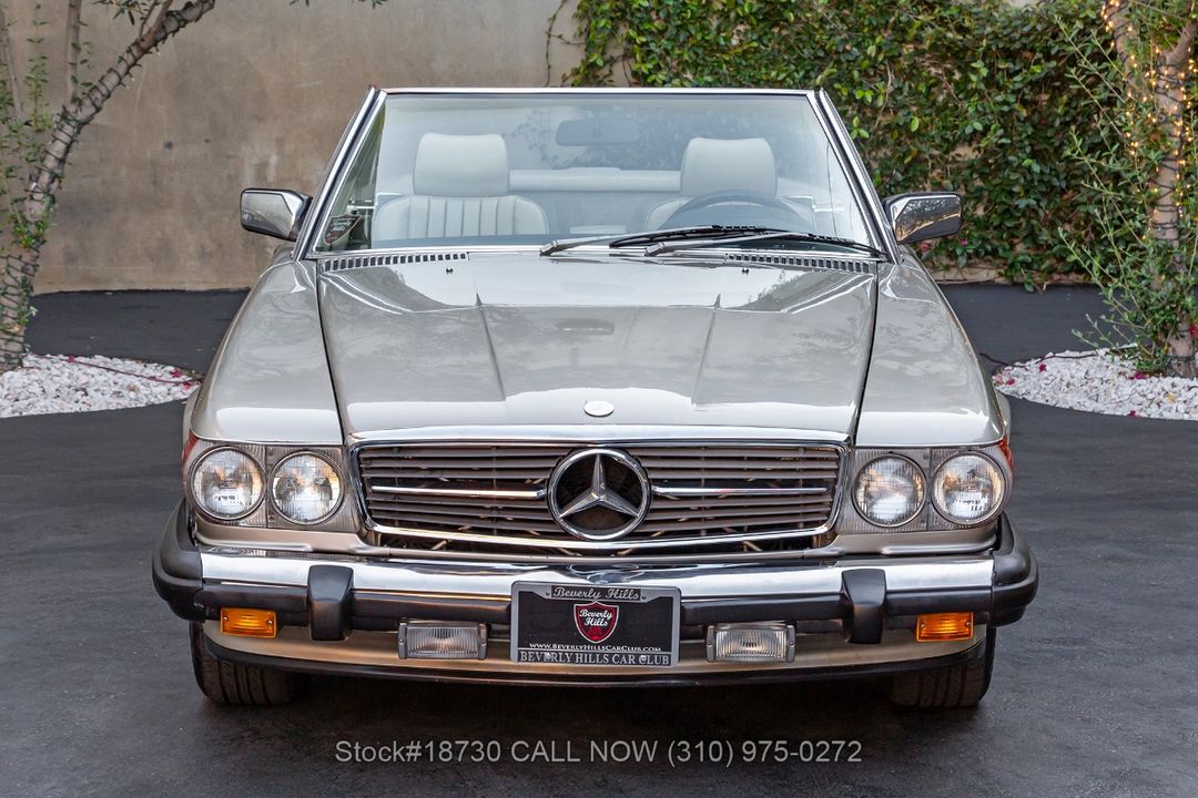 1987 Mercedes-Benz 560SL