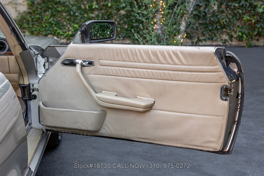 1987 Mercedes-Benz 560SL