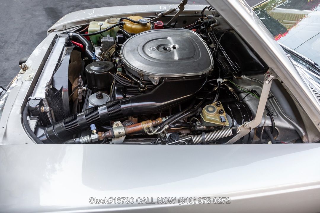 1987 Mercedes-Benz 560SL