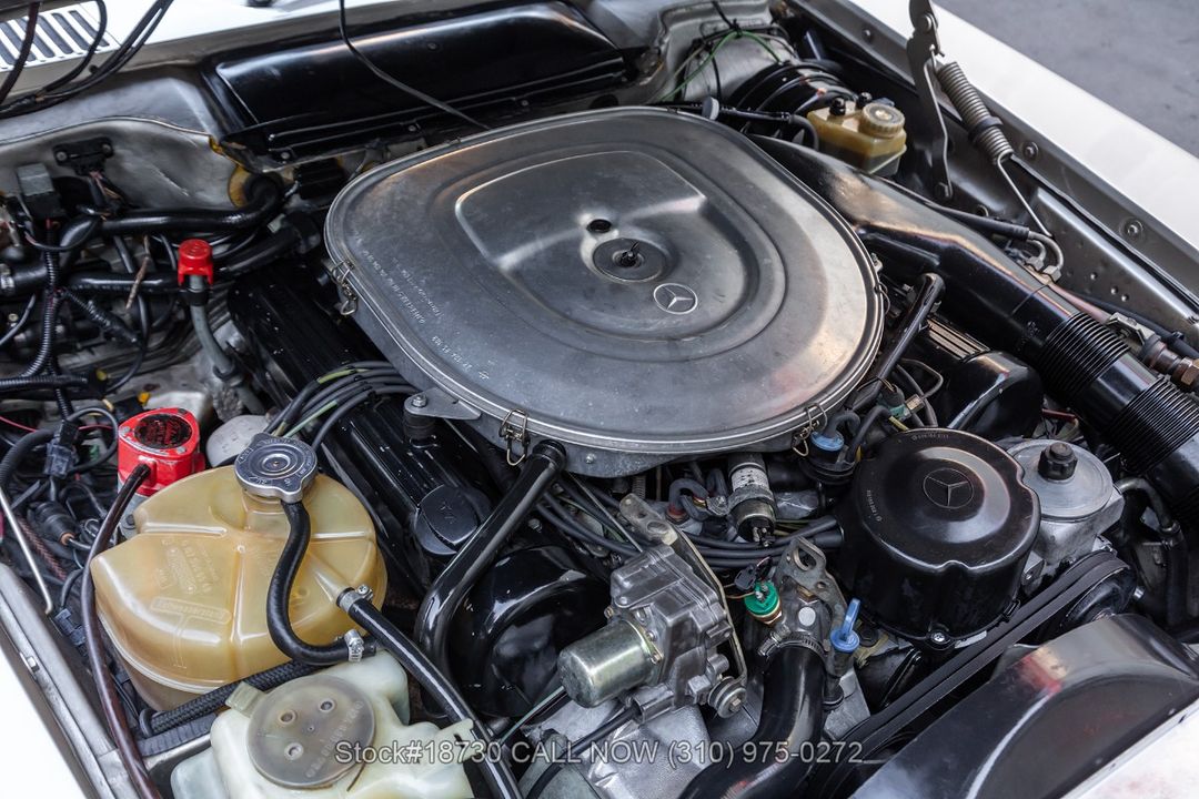 1987 Mercedes-Benz 560SL