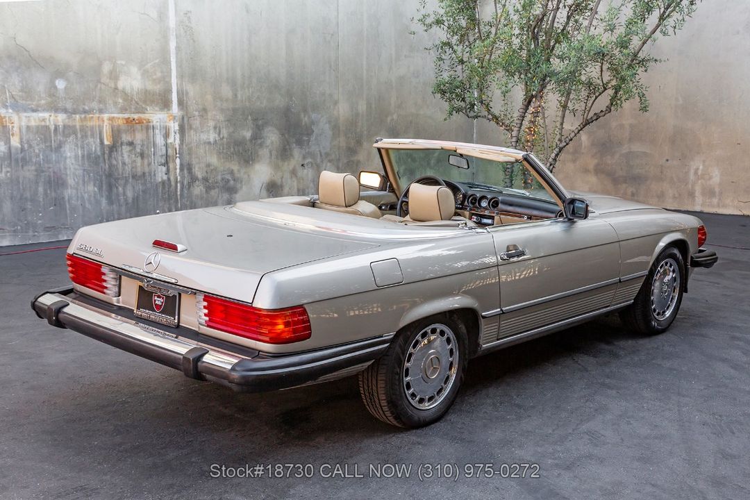 1987 Mercedes-Benz 560SL