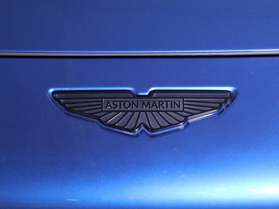 2025 Aston Martin DBX