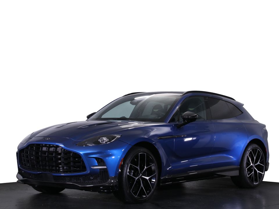 2025 Aston Martin DBX