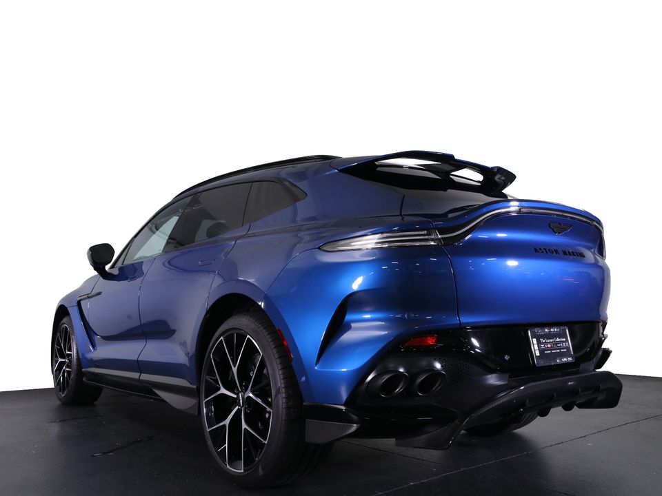 2025 Aston Martin DBX