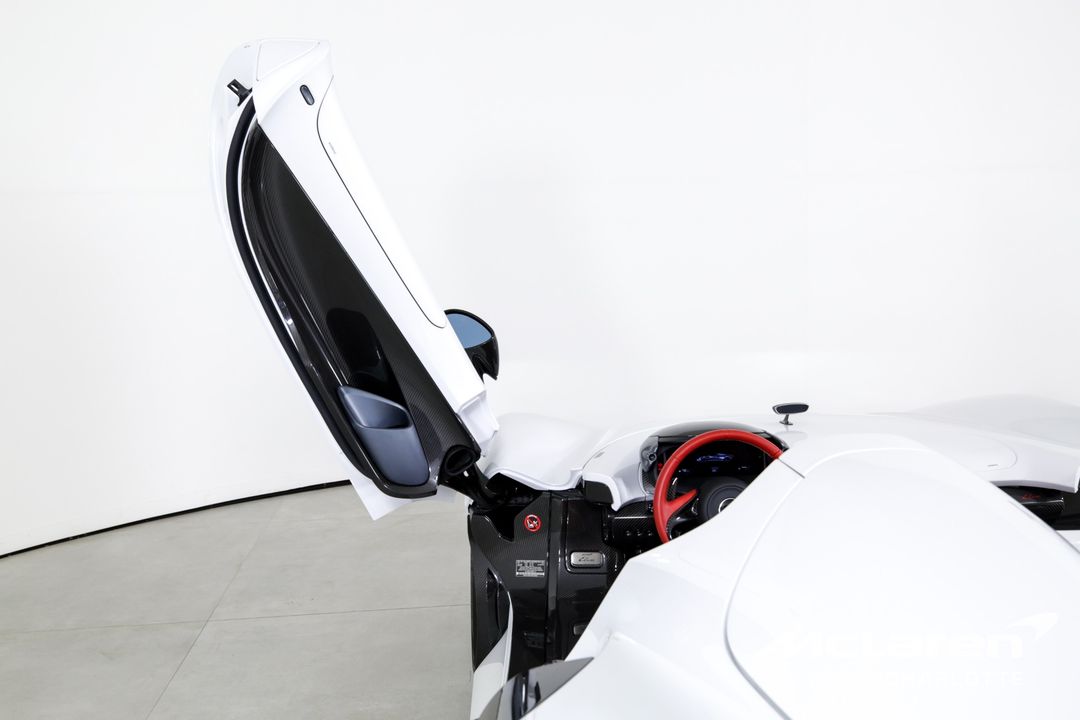 2021 McLaren Elva