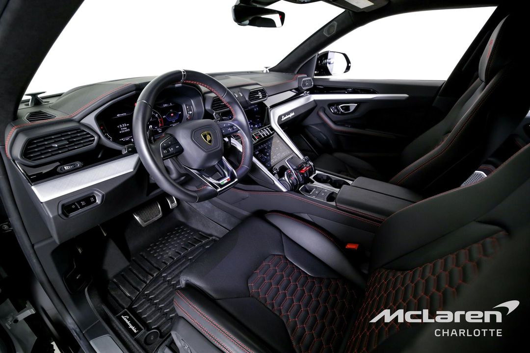 2022 Lamborghini Urus