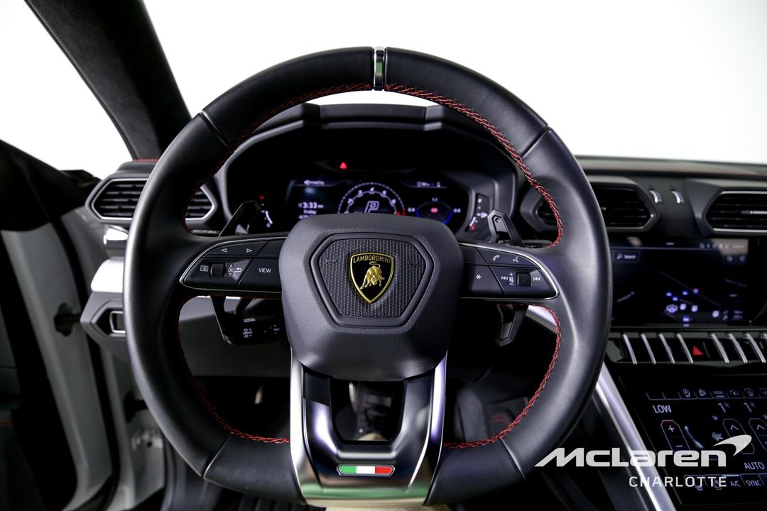 2022 Lamborghini Urus