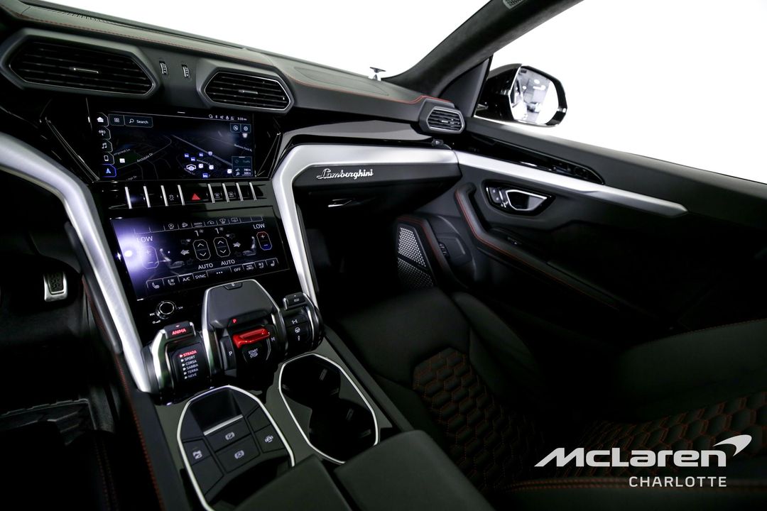 2022 Lamborghini Urus