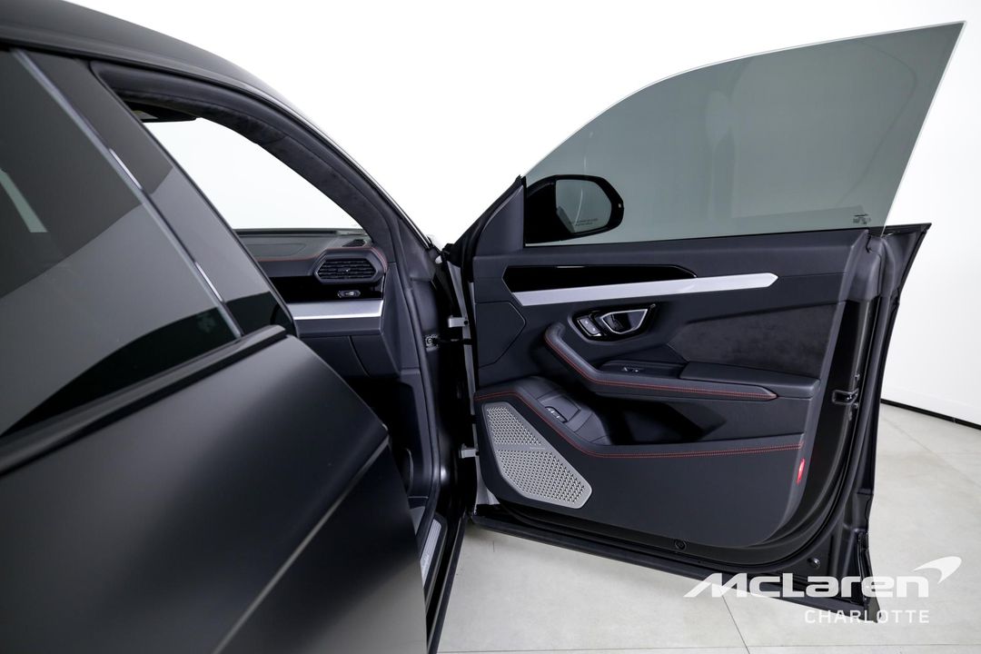 2022 Lamborghini Urus
