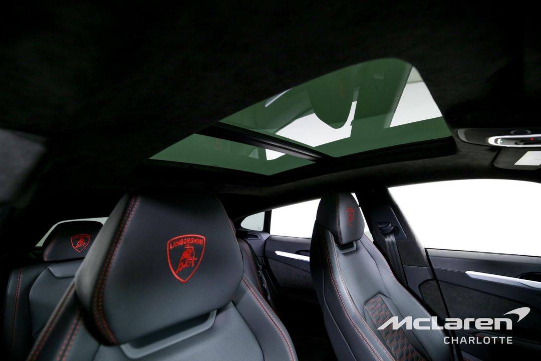 2022 Lamborghini Urus