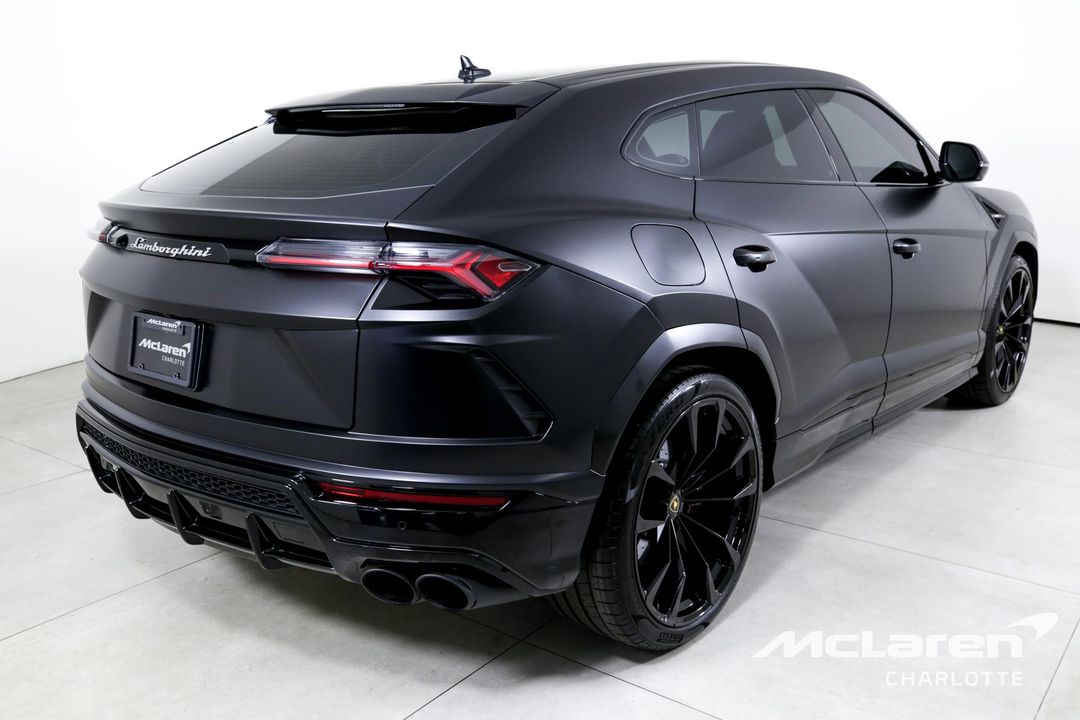 2022 Lamborghini Urus