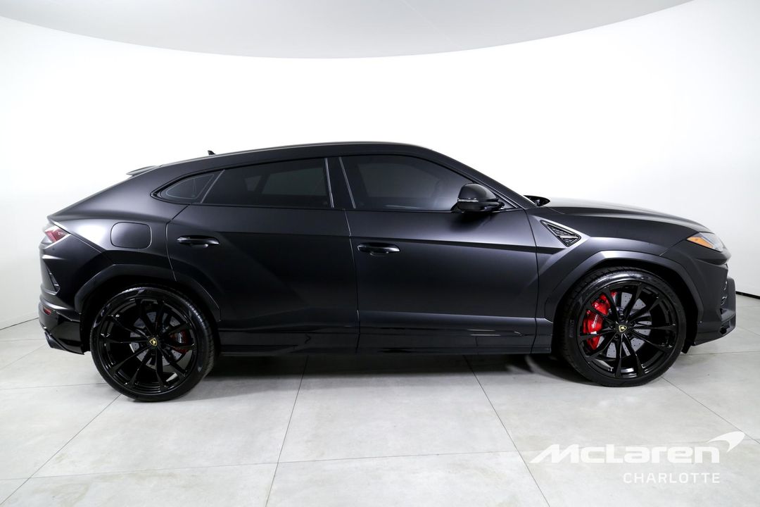 2022 Lamborghini Urus